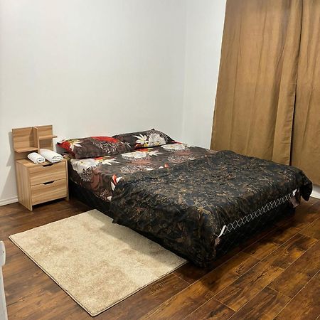 Queen Bedroom Near Sheridan College Brampton Exterior foto